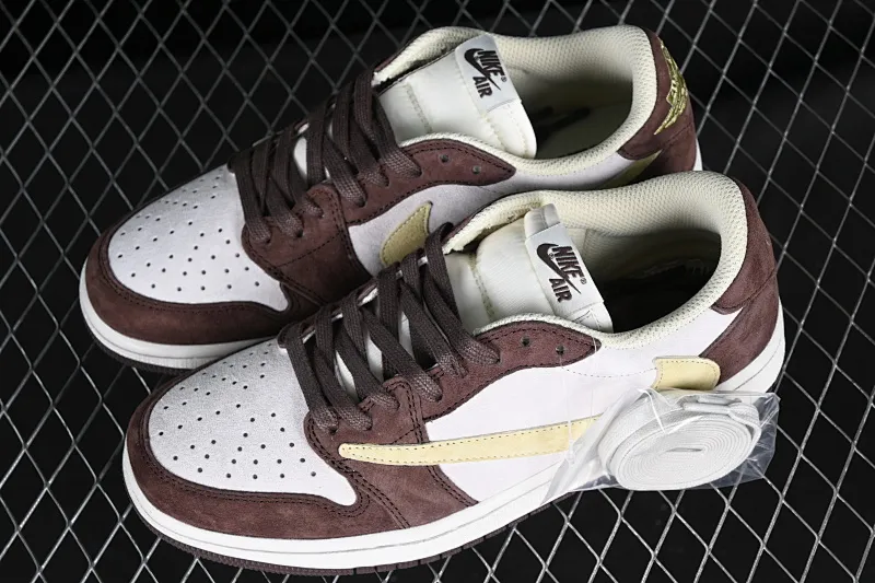 All Categories Air Jordan Jordan Series Basketball Shoes Air Jordan 1 Low Travis Scott x Air Jordan 1 Low OG AJ1 Joe 1 Reversed Overhook Joint Style Casual Sports Basketball Shoes DM7866-810